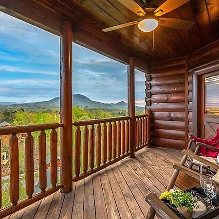 New Majestic 5 Star Amazing View, Pool, Hot Tub! Villa Pigeon Forge Eksteriør billede